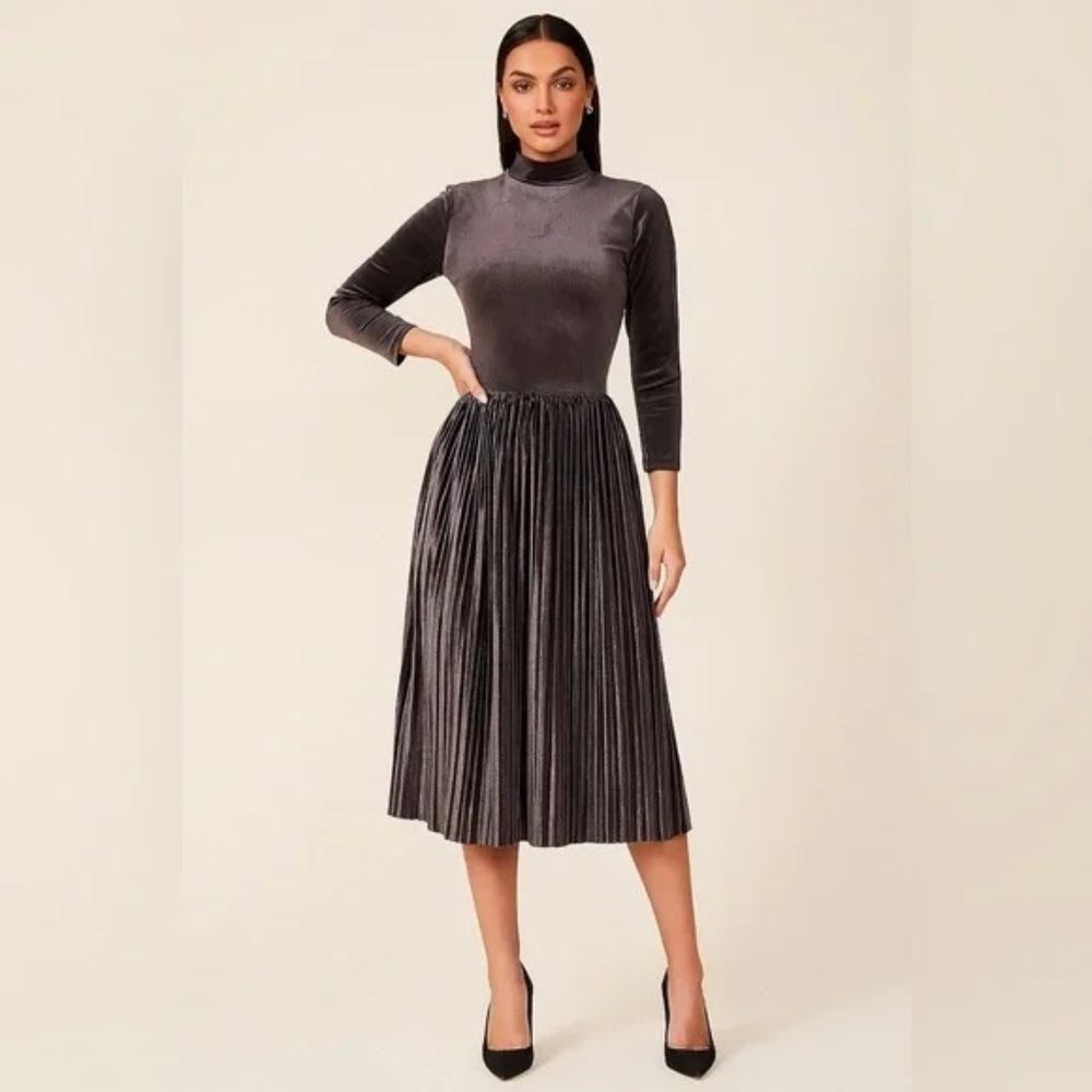 Club L London Purple Stretch Velvet 3/4 Sleeve Fit & Flare Pleated Dress SZ US10